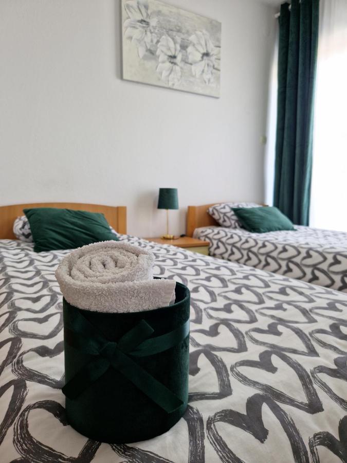 Motel "Tri Lovca" คนิน ภายนอก รูปภาพ